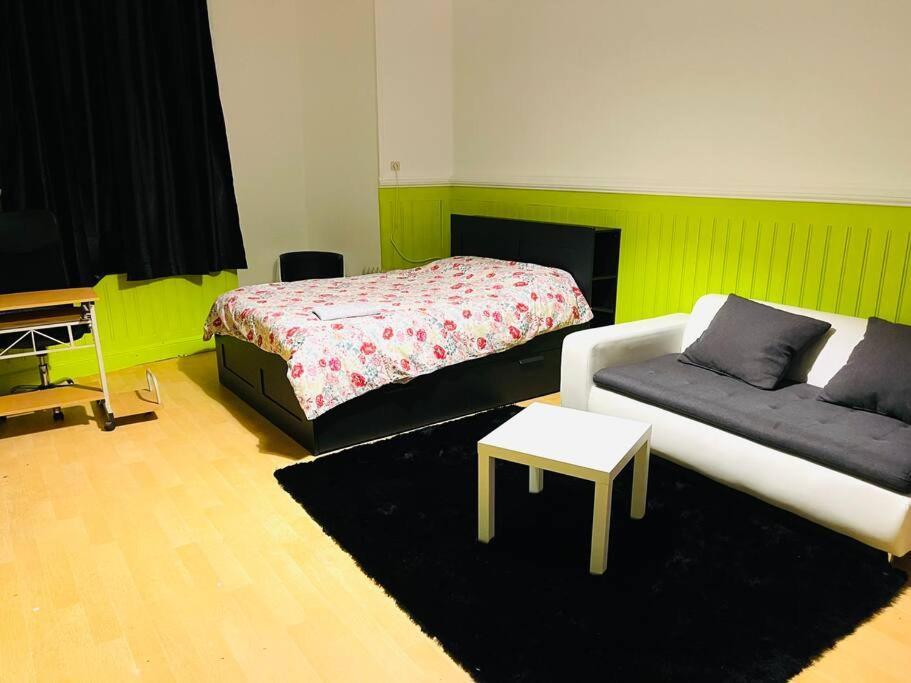 Ferienwohnung Etablissement Close Fer Me Lüttich Exterior foto